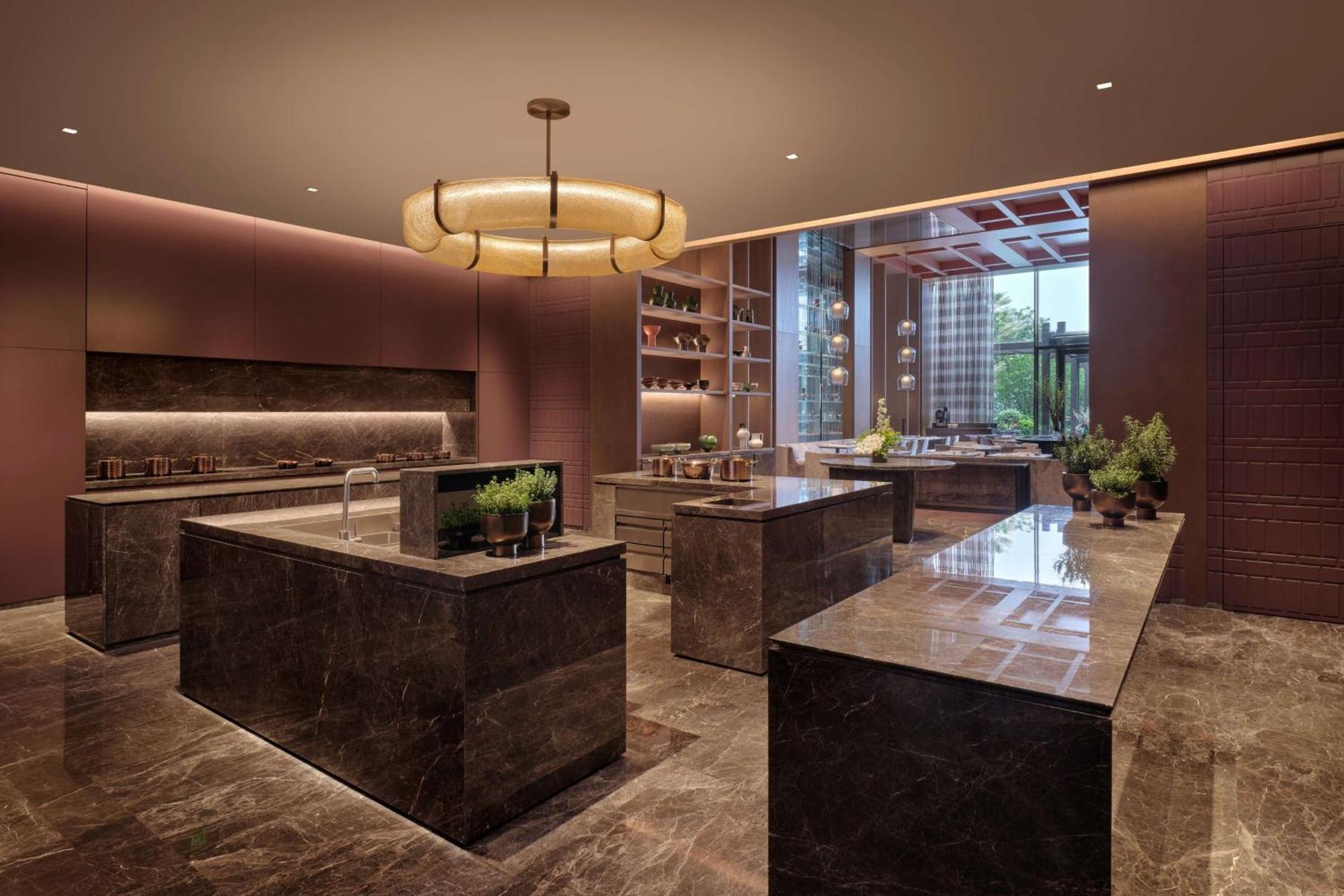 Conrad Shenzhen, The First Art Museum Hotel In Greater Bay Area With The Stunning Bay And Sunset View In The Hotel Terrace Ngoại thất bức ảnh