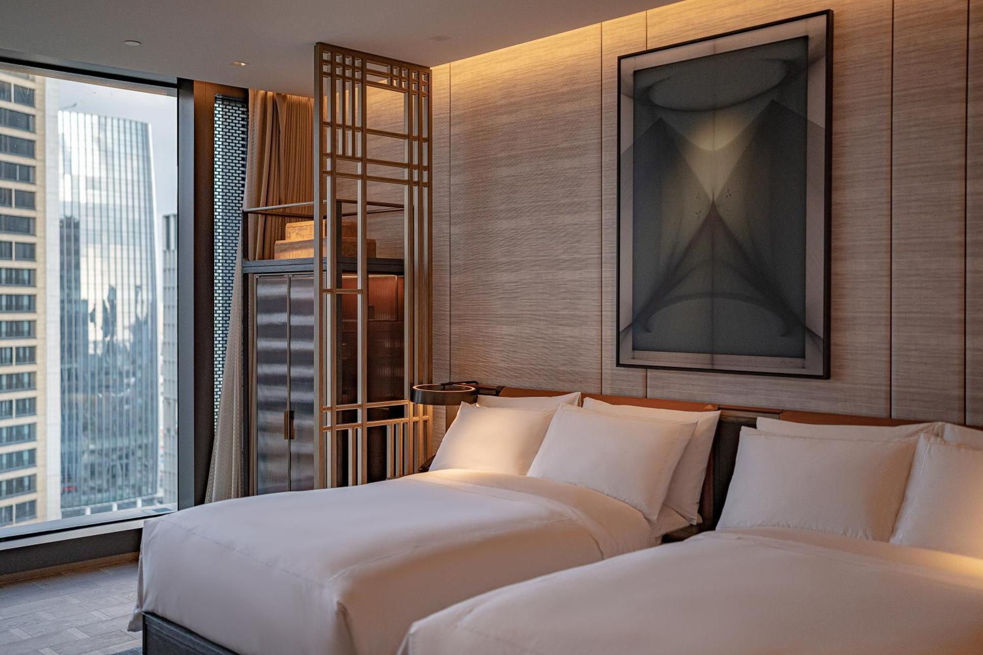 Conrad Shenzhen, The First Art Museum Hotel In Greater Bay Area With The Stunning Bay And Sunset View In The Hotel Terrace Ngoại thất bức ảnh